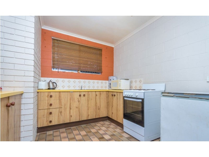 1/12 Manley Street, Caboolture QLD 4510