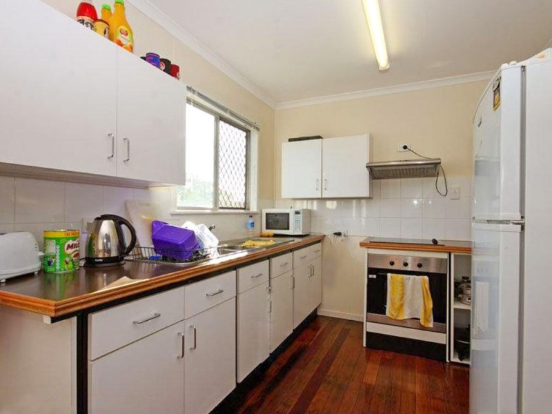 16 Shell Street, Caboolture QLD 4510