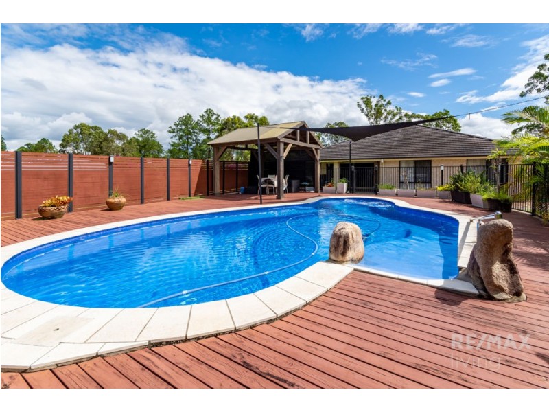 114 Boden Road, Elimbah QLD 4516