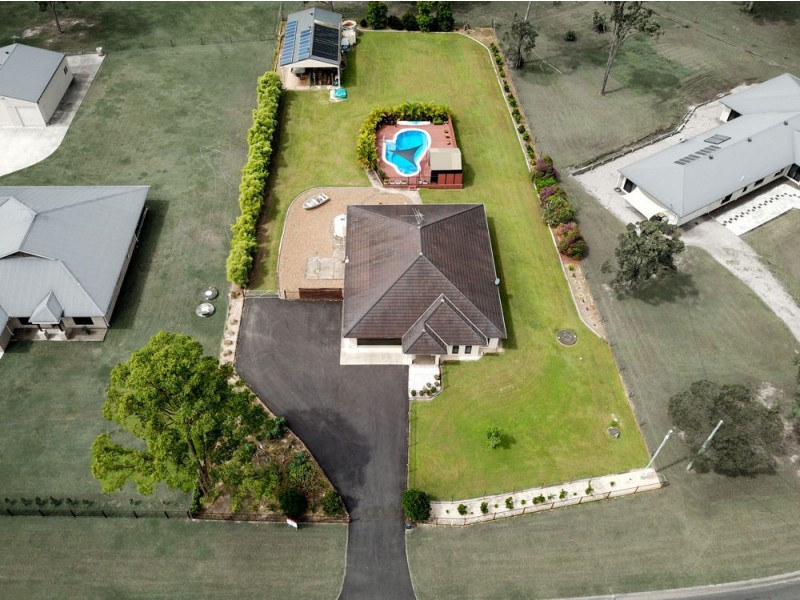 114 Boden Road, Elimbah QLD 4516