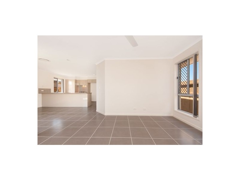 5 Wellington Place, Narangba QLD 4504