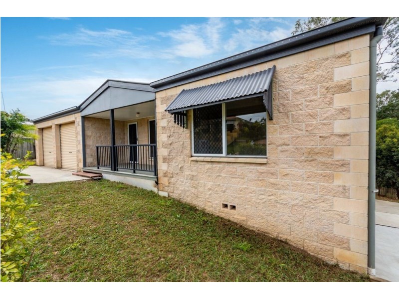 15 Crestridge Crescent, Morayfield QLD 4506