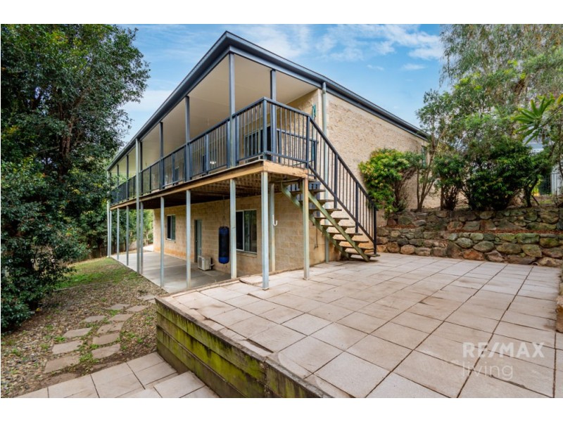15 Crestridge Crescent, Morayfield QLD 4506