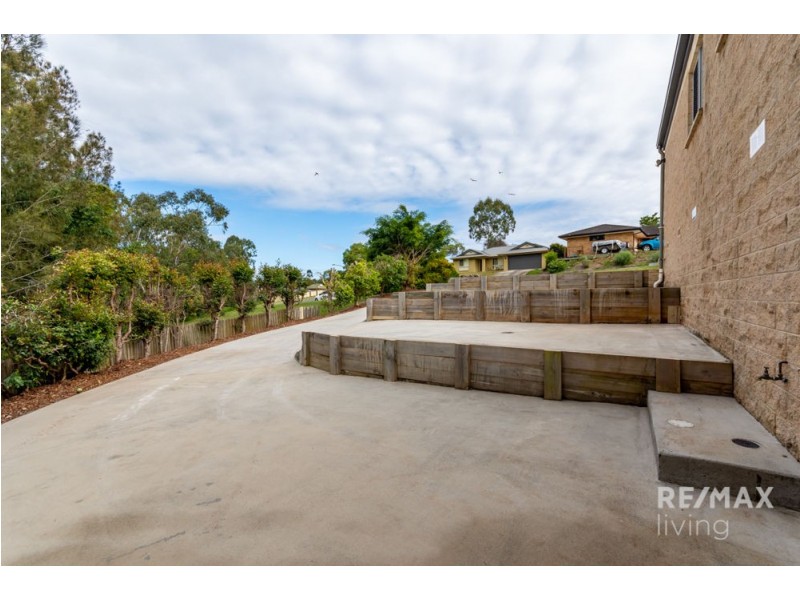15 Crestridge Crescent, Morayfield QLD 4506