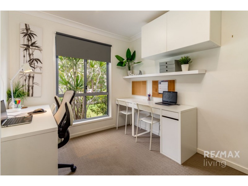 13 Adam Street, Beachmere QLD 4510