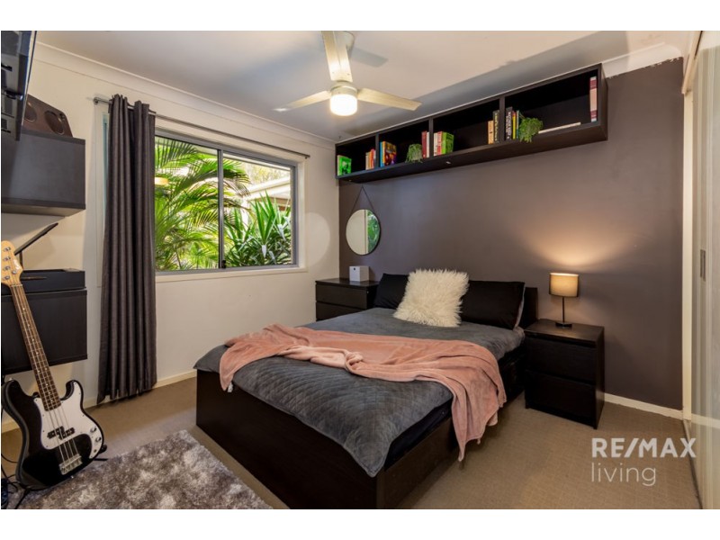 13 Adam Street, Beachmere QLD 4510