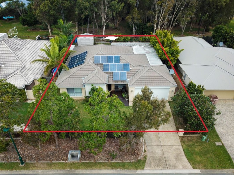 13 Adam Street, Beachmere QLD 4510