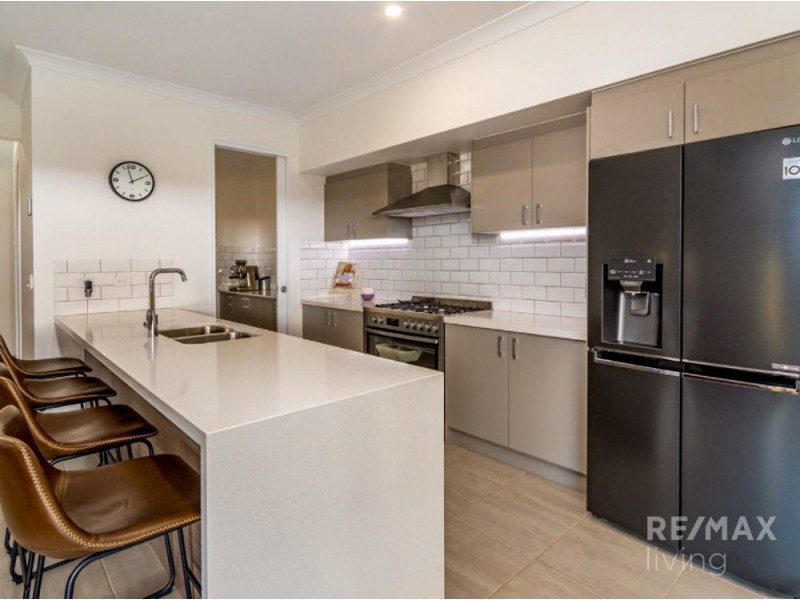 31 Bunya Crescent, Caboolture South QLD 4510