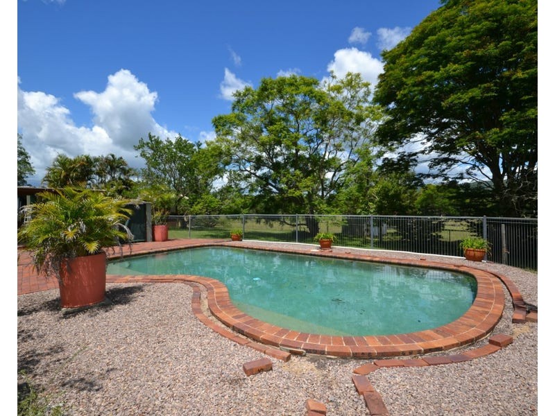 15 Kropp Road, Woodford QLD 4514