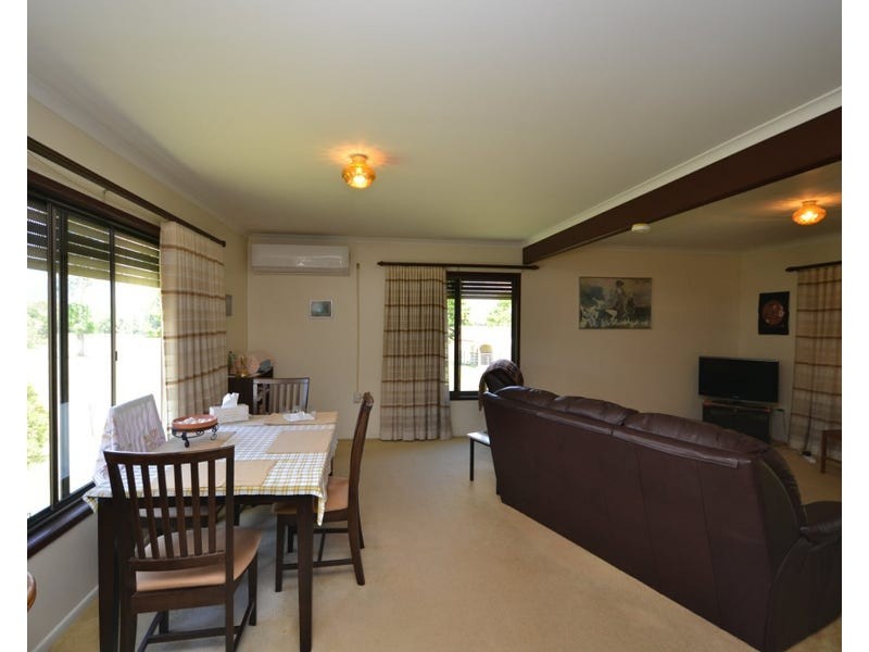 15 Kropp Road, Woodford QLD 4514