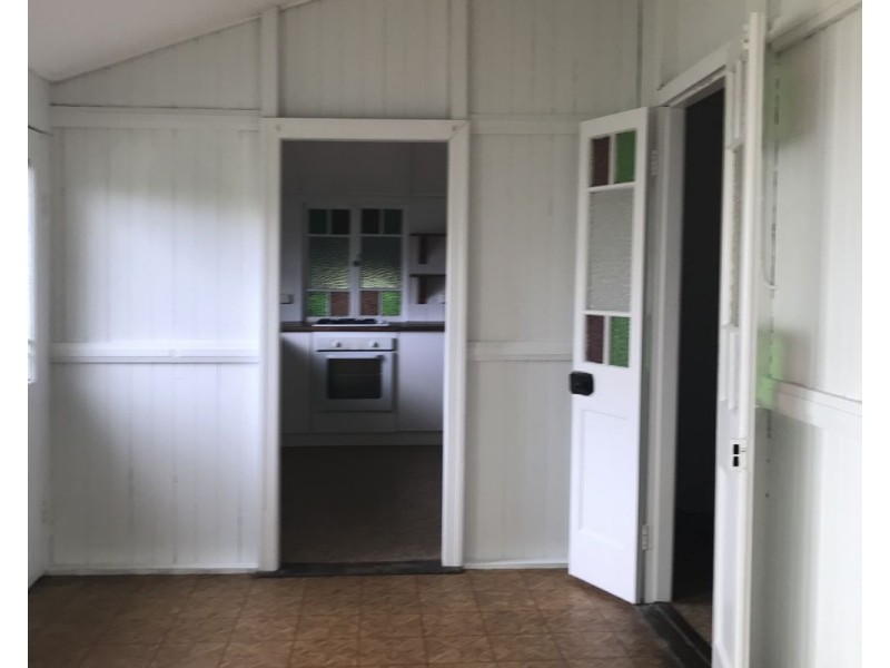 30 George Street, Woodford QLD 4514