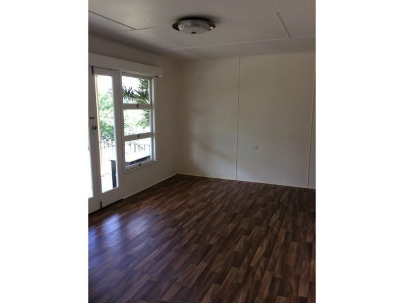 19 Kerr Street, Kilcoy QLD 4515