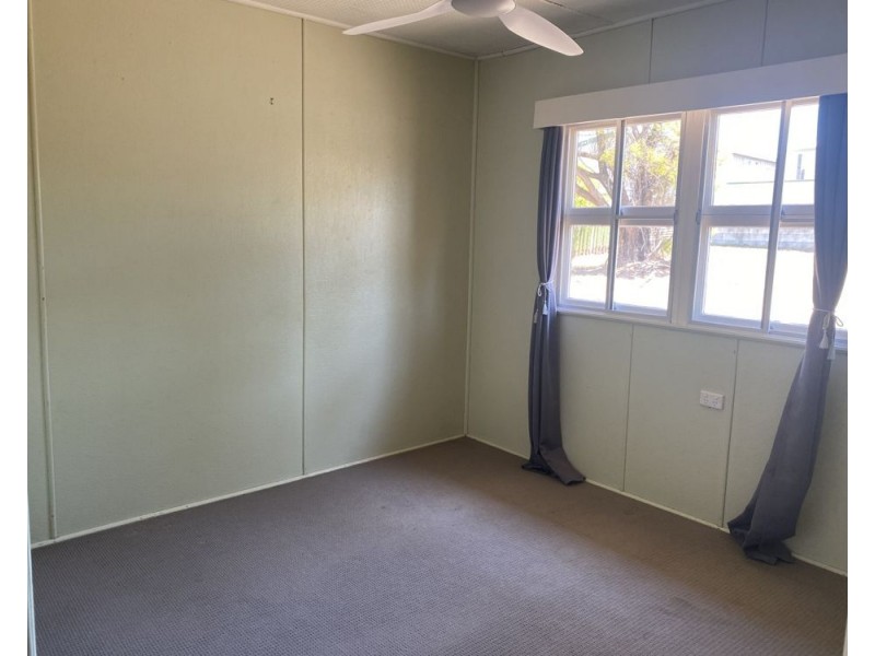 19 Kerr Street, Kilcoy QLD 4515