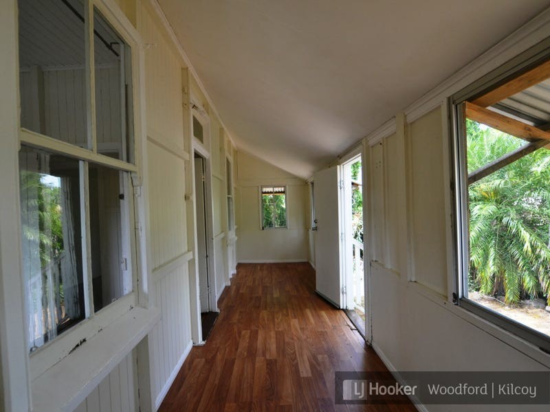 6 Coronation Avenue, Woodford QLD 4514