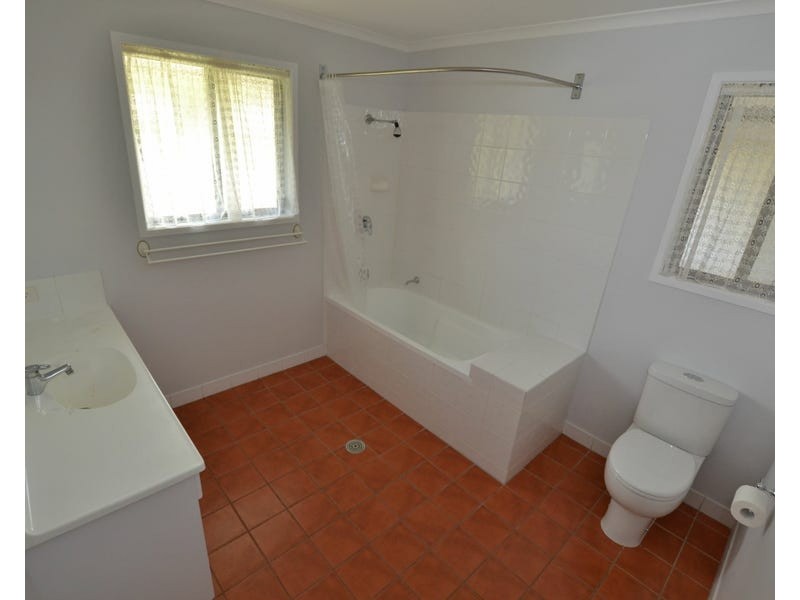 505 Cove Road, Stanmore QLD 4514