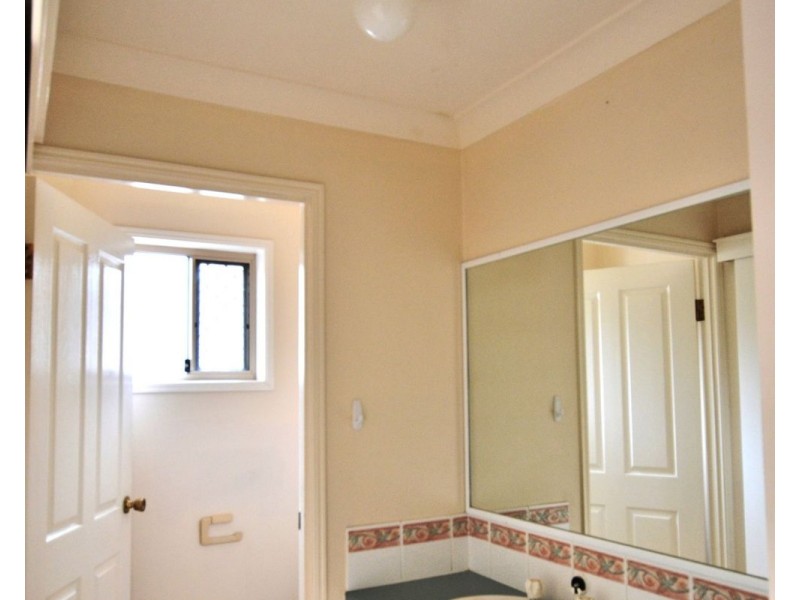 16 Leichhardt Street, Woodford QLD 4514