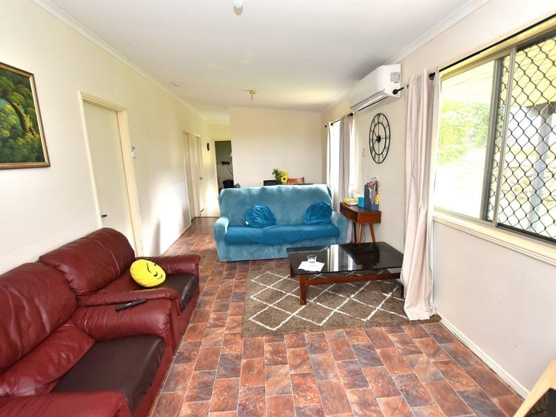 8 Stewart Street, Kilcoy QLD 4515