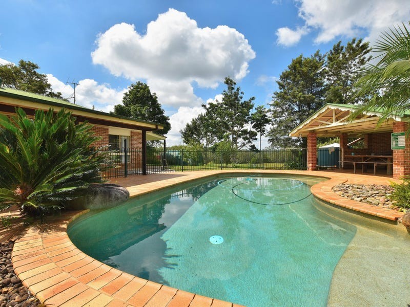 2 McCabe Road, Stanmore QLD 4514