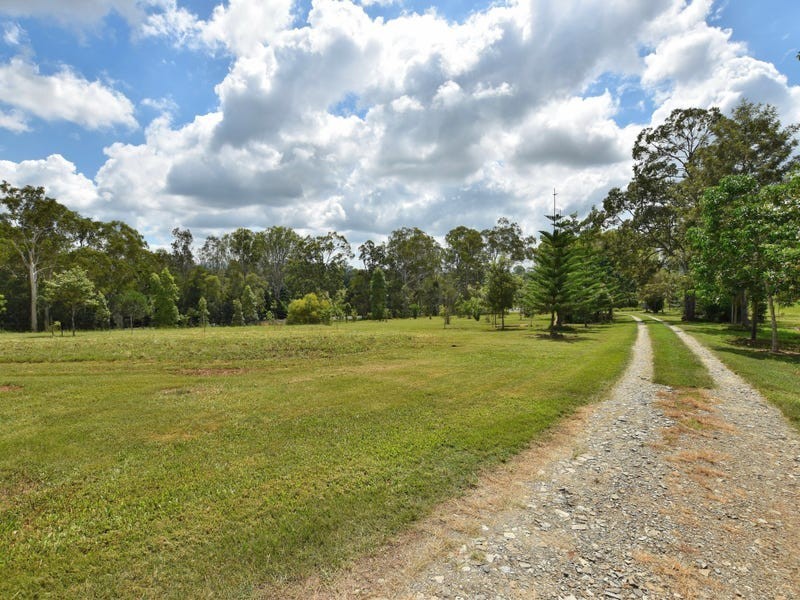 2 McCabe Road, Stanmore QLD 4514