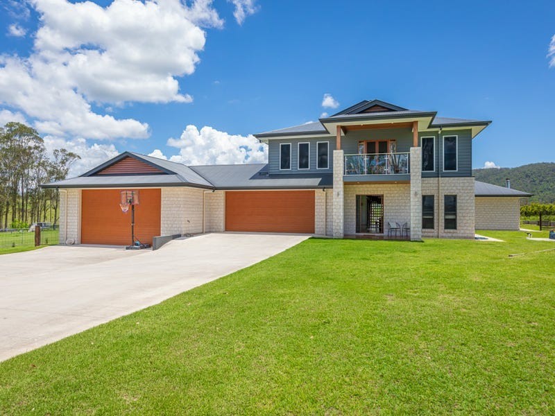 19 Cochran Street, Woodford QLD 4514
