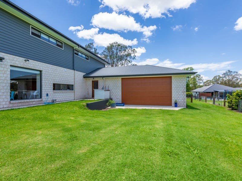19 Cochran Street, Woodford QLD 4514