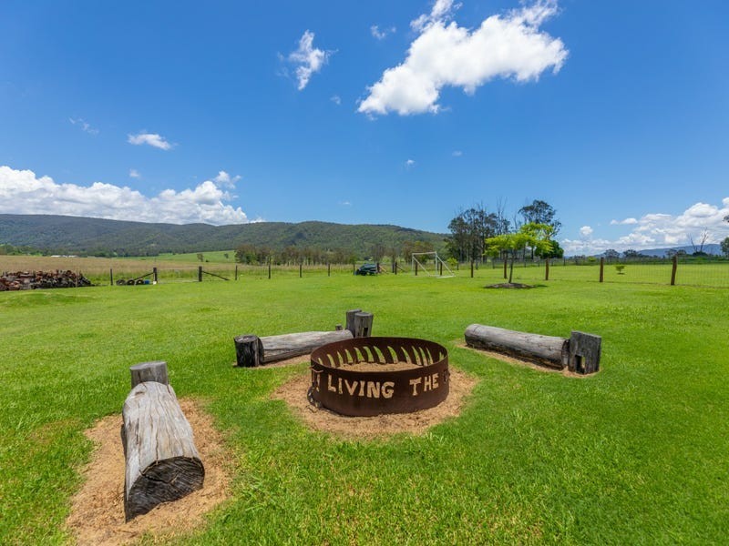 19 Cochran Street, Woodford QLD 4514