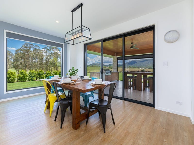 19 Cochran Street, Woodford QLD 4514