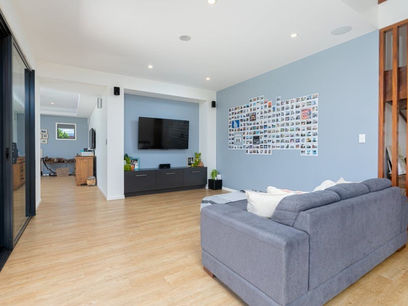 19 Cochran Street, Woodford QLD 4514