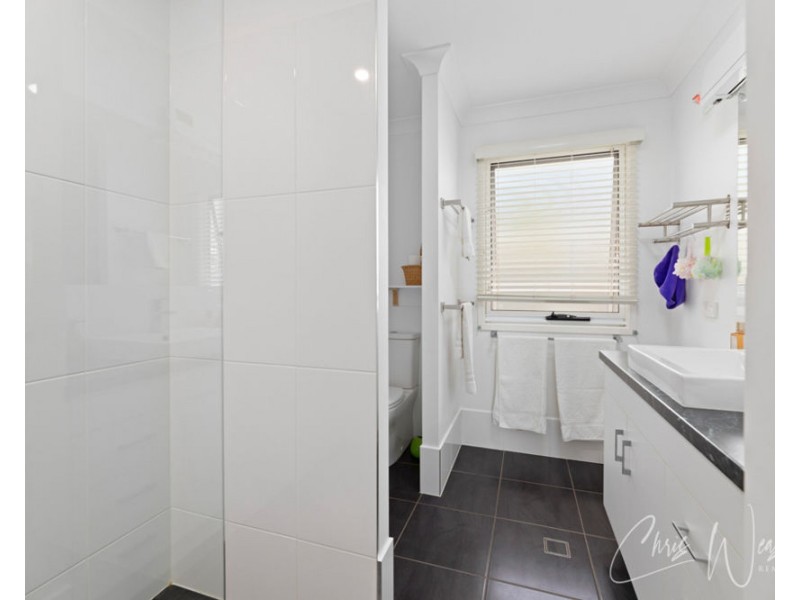 15 PINE TREE DRIVE, Winya QLD 4515