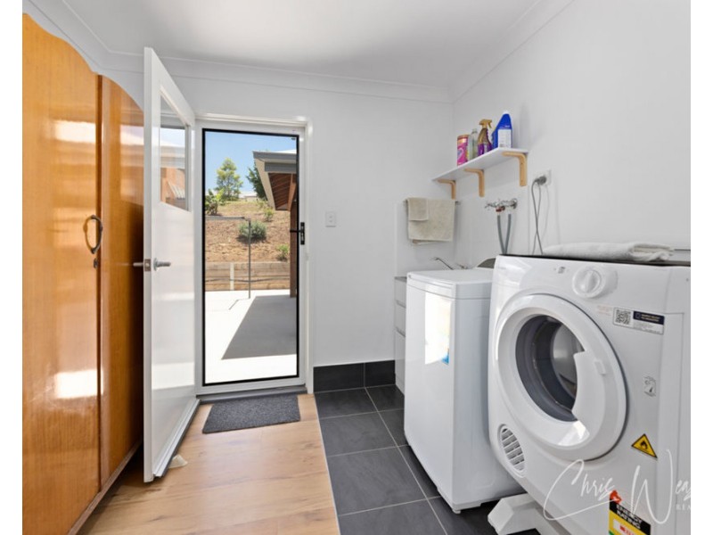 15 PINE TREE DRIVE, Winya QLD 4515
