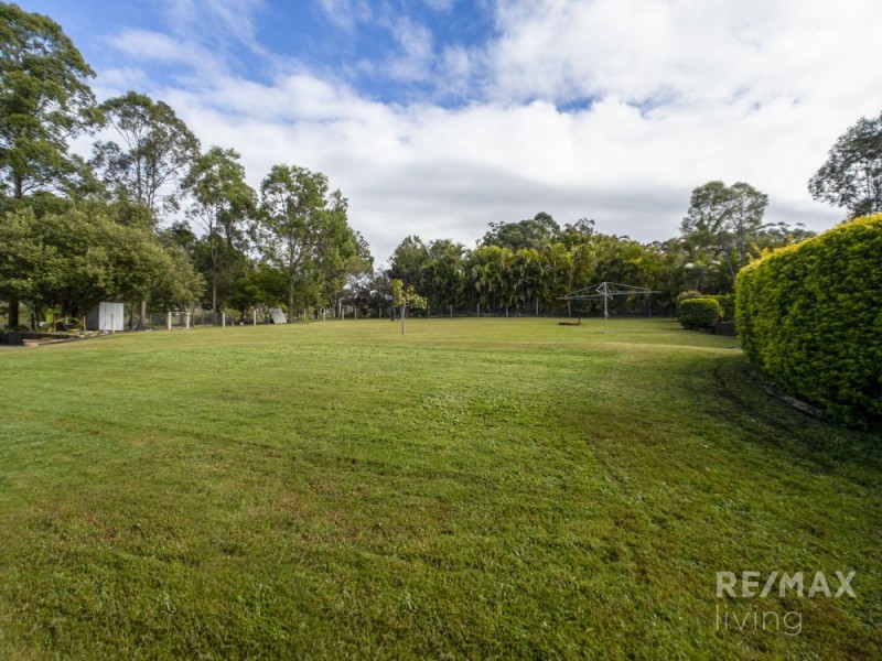 19-21 Heather Court, Woodford QLD 4514