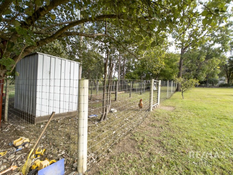 19-21 Heather Court, Woodford QLD 4514