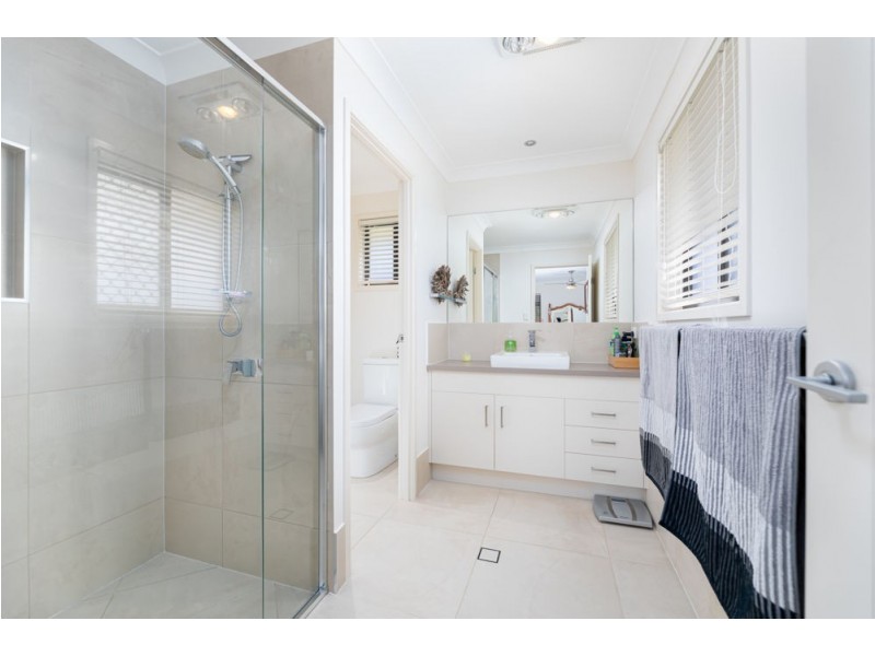 99-101 Sippel Drive, Woodford QLD 4514