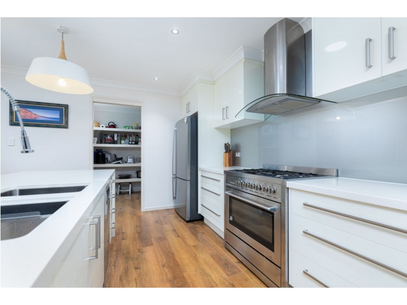 99-101 Sippel Drive, Woodford QLD 4514