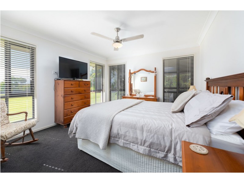 99-101 Sippel Drive, Woodford QLD 4514