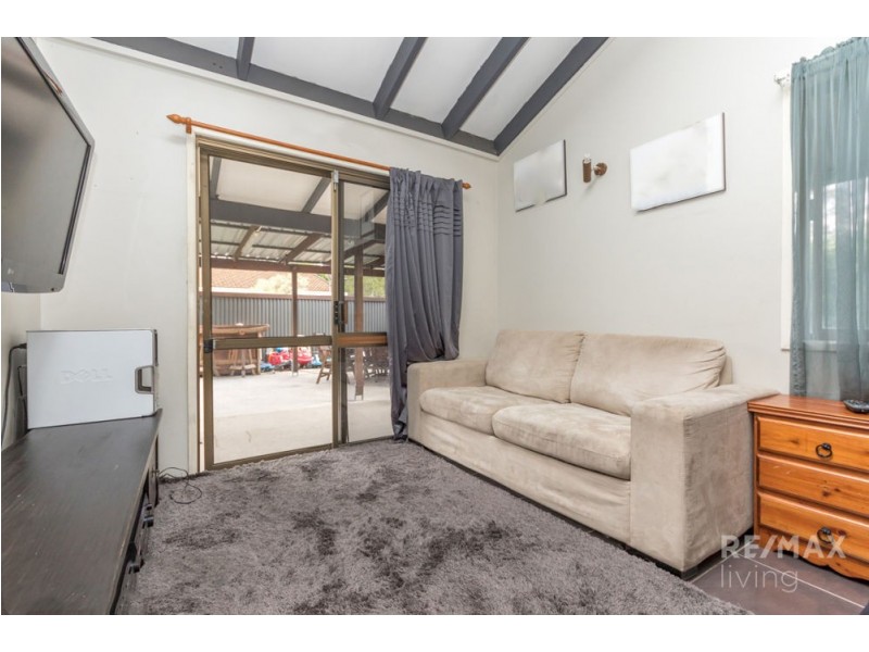 9 Elgata Street, Petrie QLD 4502