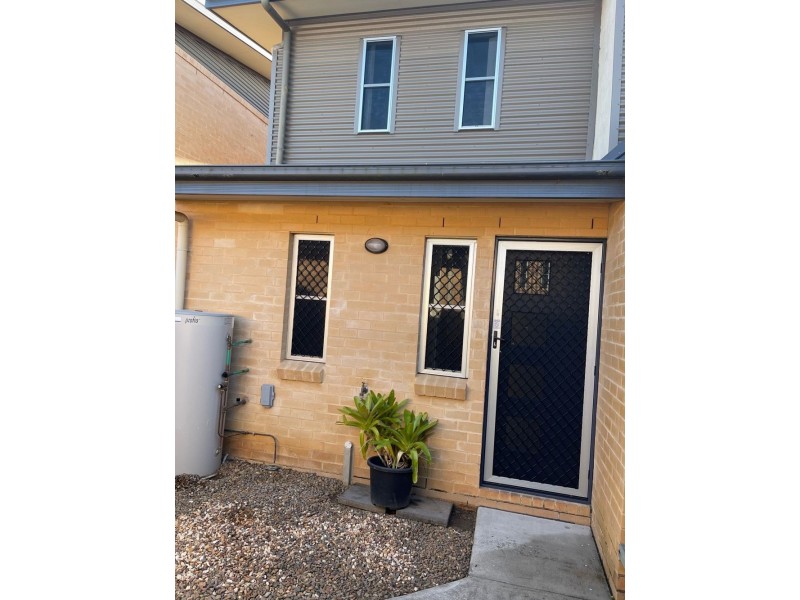 12/2 Station Road, Burpengary QLD 4505