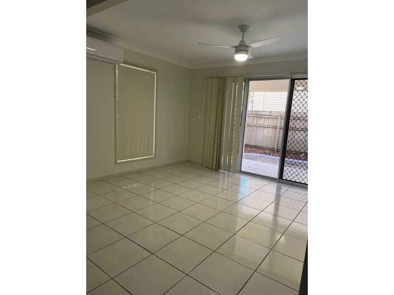 12/2 Station Road, Burpengary QLD 4505
