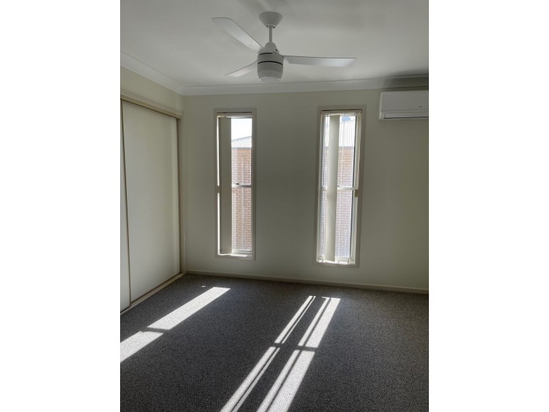 12/2 Station Road, Burpengary QLD 4505