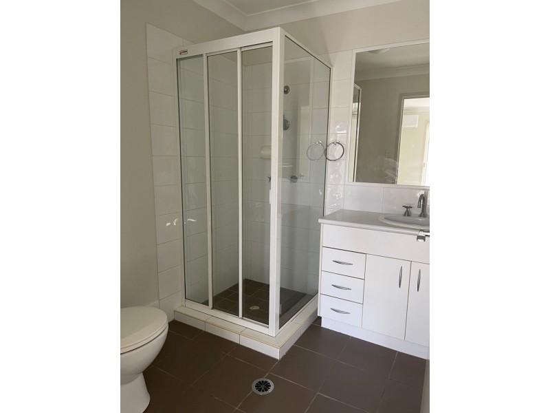 12/2 Station Road, Burpengary QLD 4505