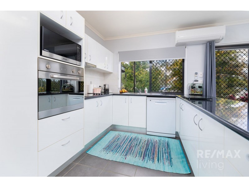 2 Scotts Lane, Woodford QLD 4514