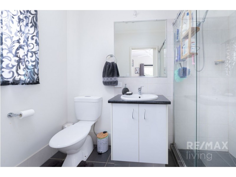 2 Scotts Lane, Woodford QLD 4514