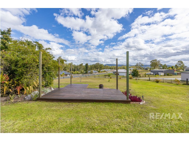 2 Scotts Lane, Woodford QLD 4514