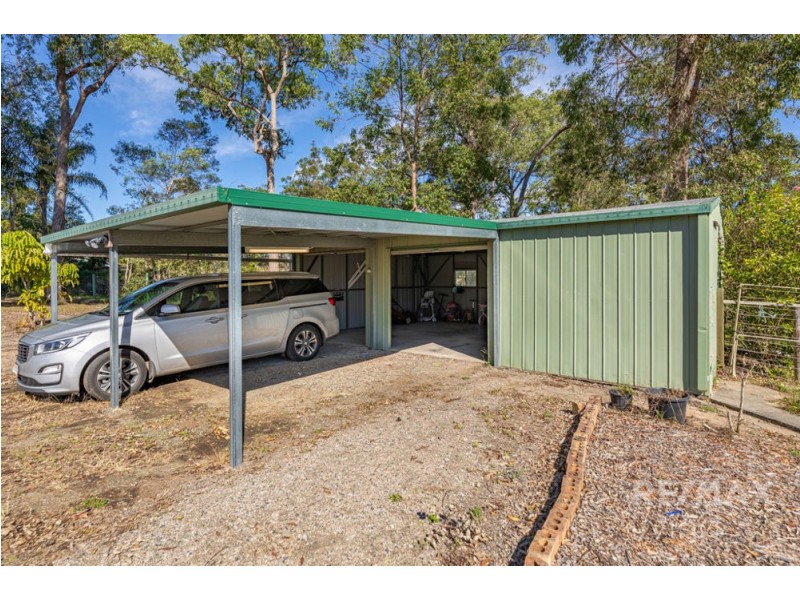 31-33 Haldane Street, Woodford QLD 4514