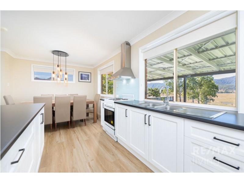 772 Sandy Creek Road, Sandy Creek QLD 4515