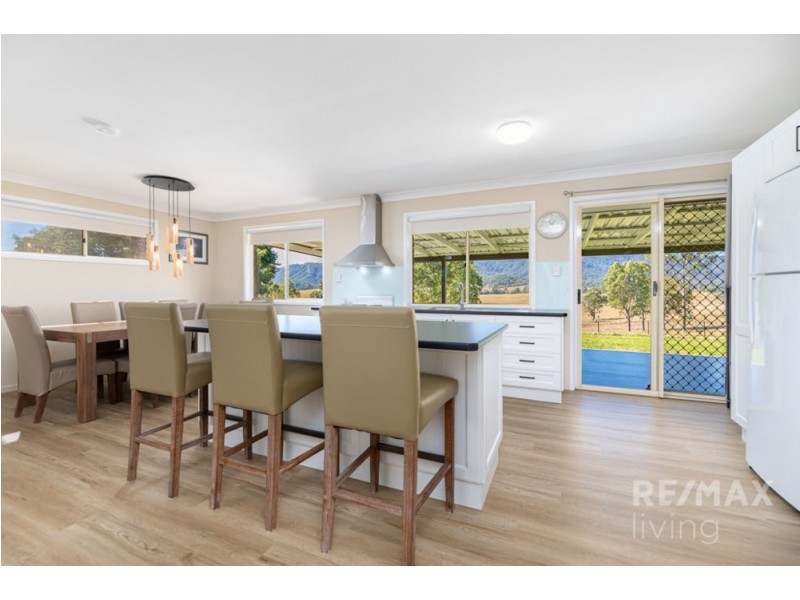772 Sandy Creek Road, Sandy Creek QLD 4515