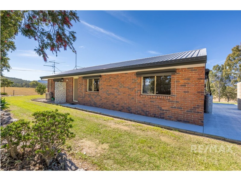 772 Sandy Creek Road, Sandy Creek QLD 4515
