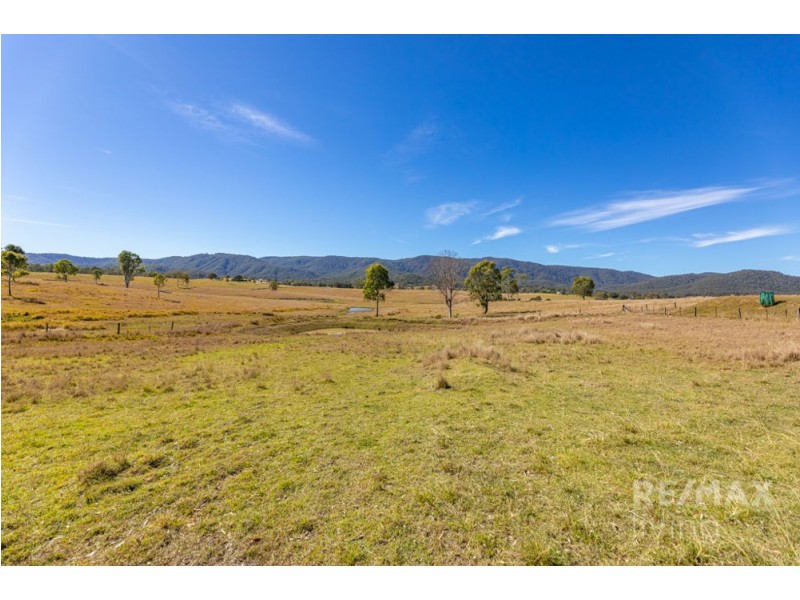 772 Sandy Creek Road, Sandy Creek QLD 4515