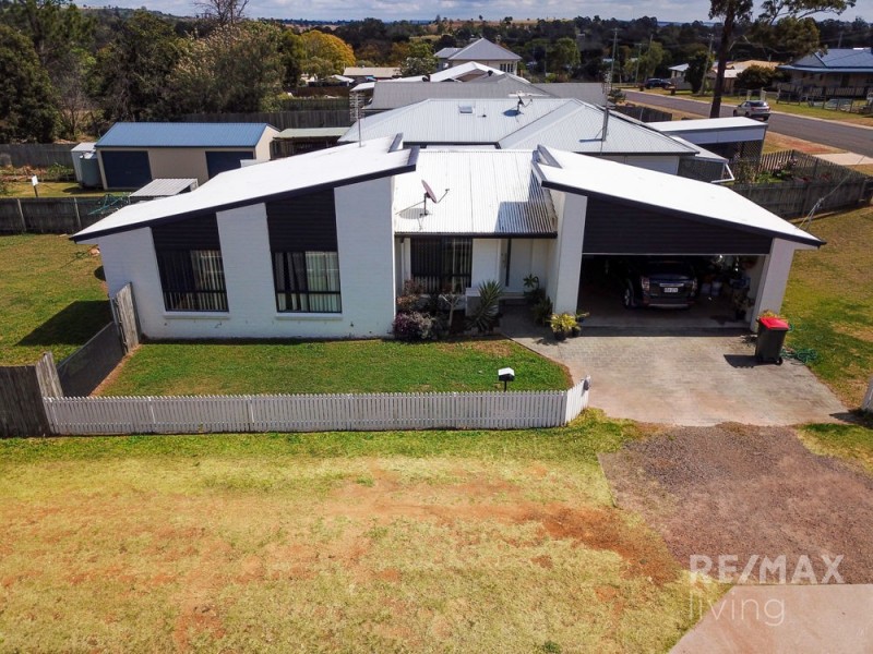 41 Douglas St, Blackbutt QLD 4306