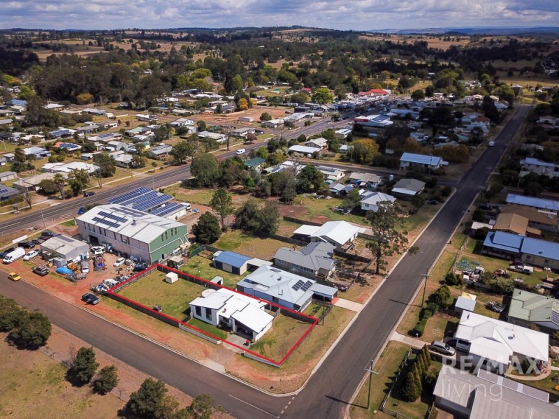 41 Douglas St, Blackbutt QLD 4306